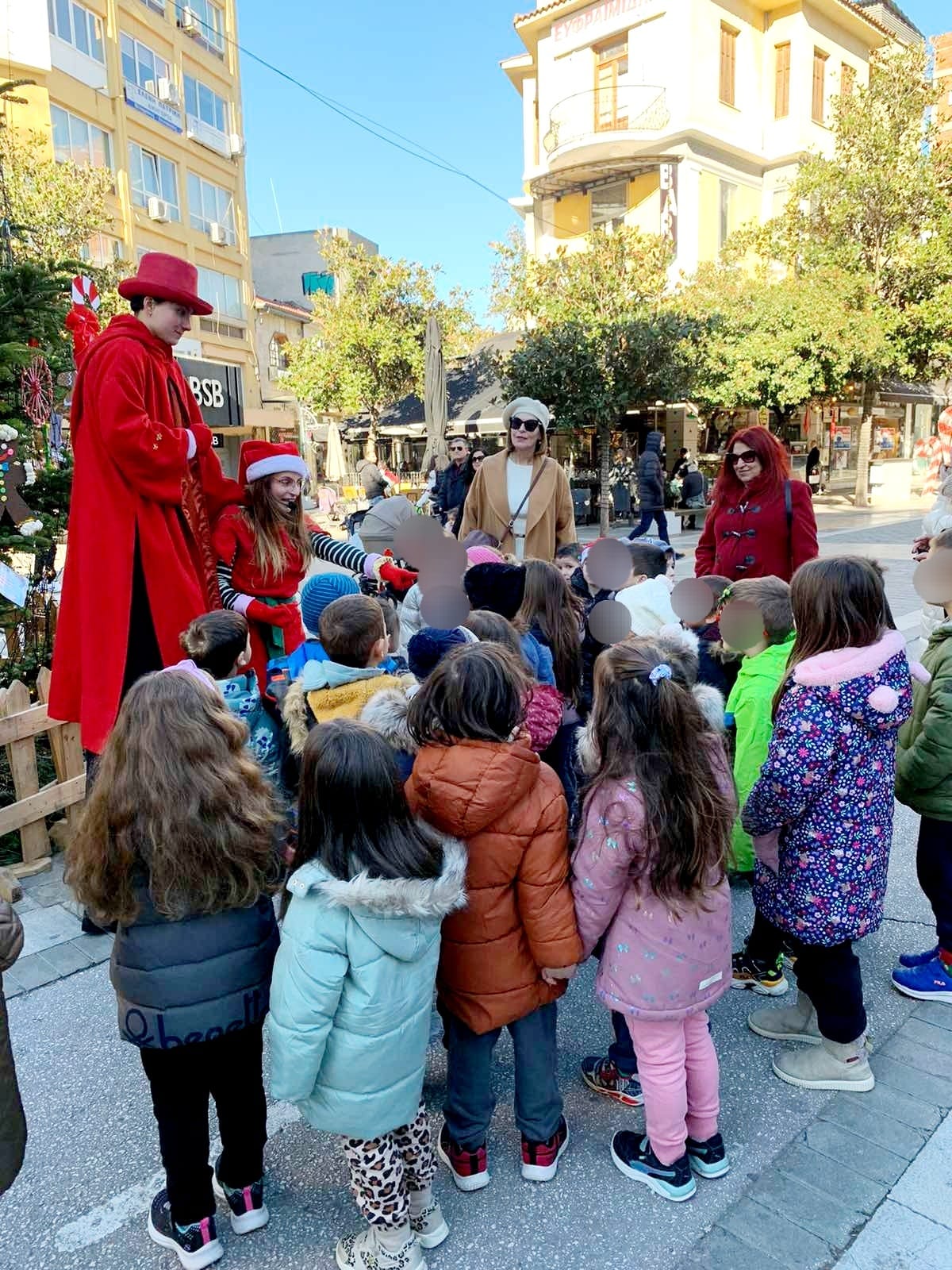 ΤΟ ΔΕΝΤΡΟ ΤΩΝ ΖΑΧΑΡΩΤΩΝ